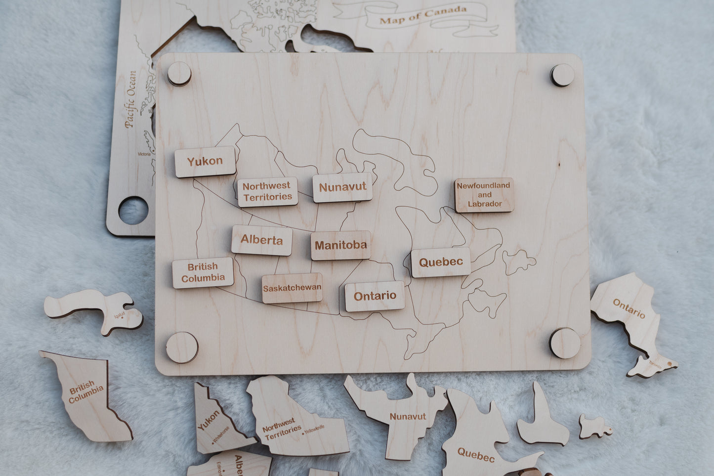 Canadian puzzle map French and English version | Carte du Canada